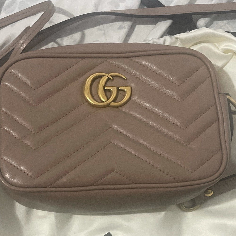 Style ‎448065 DTD1T 5729
The mini GG Marmont chain shoulder bag